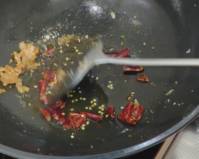 想想茭白炒火腿