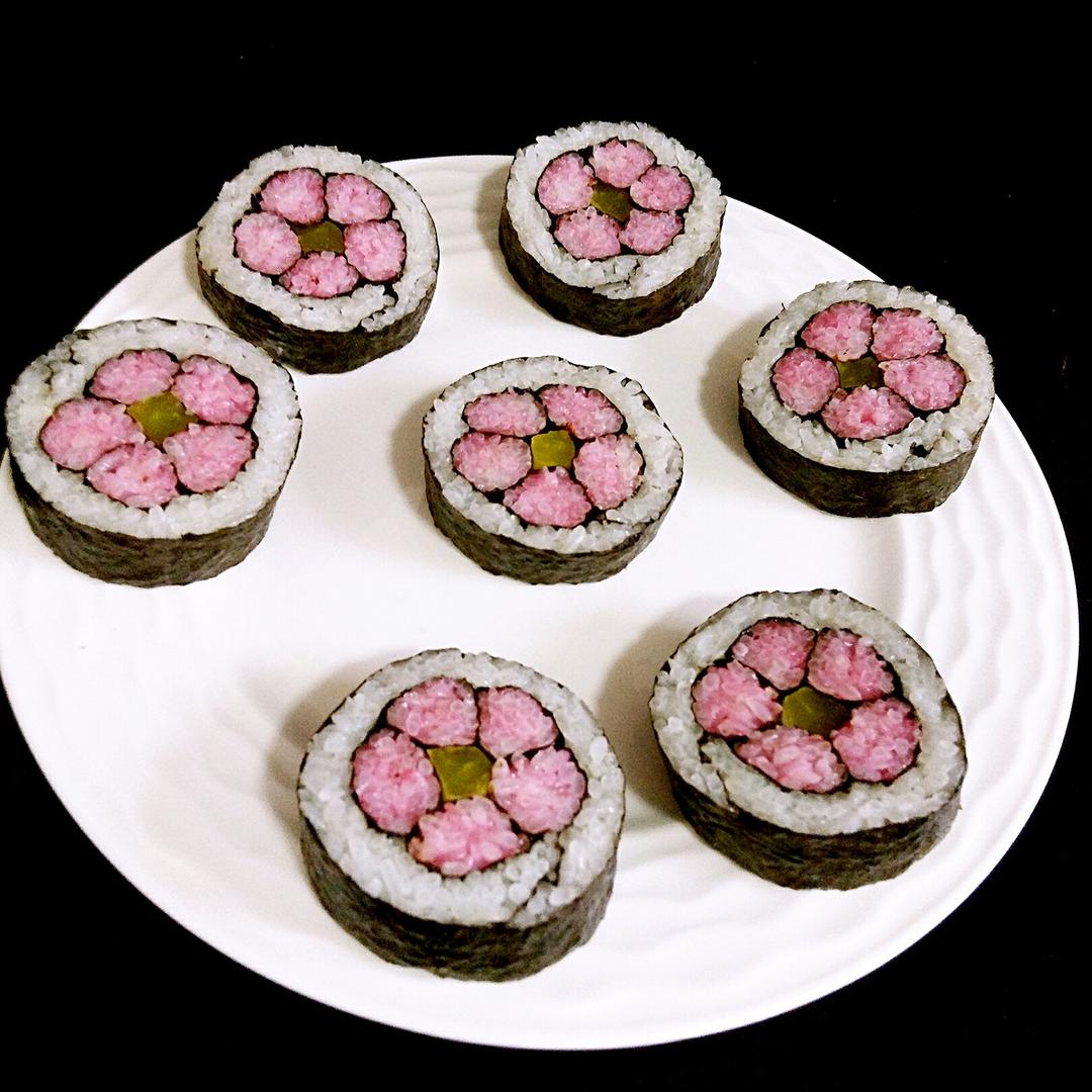 美腻的樱花寿司              米饭,鱼松粉,寿司海苔,日本