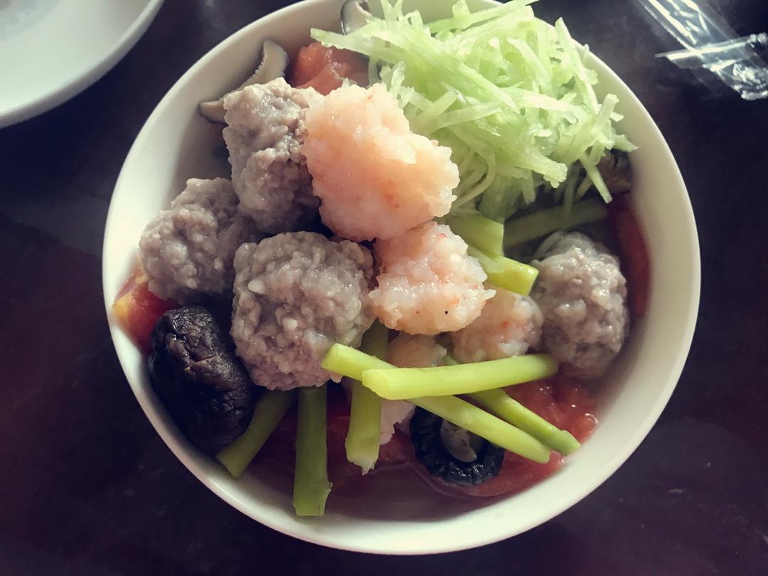 【虾仁丸子面的做法步骤图,虾仁丸子面怎么做