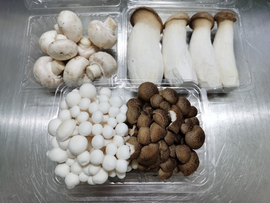 生酮椰浆蘑菇浓汤