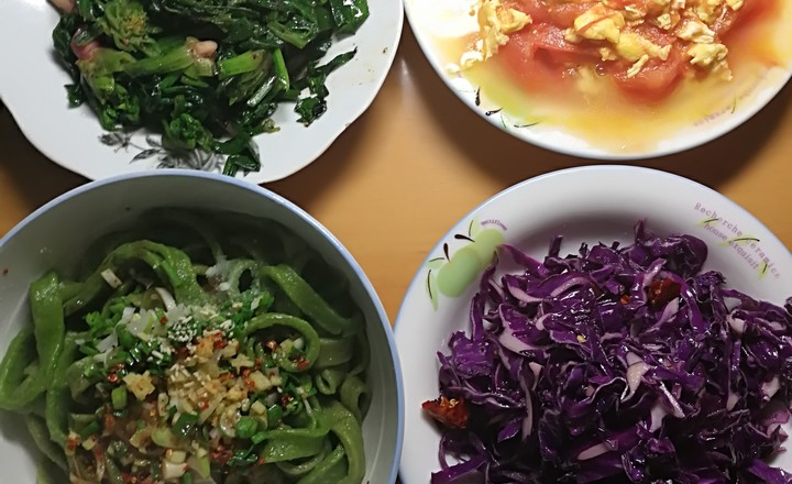 【菠菜油泼面的做法步骤图,菠菜油泼面怎么做