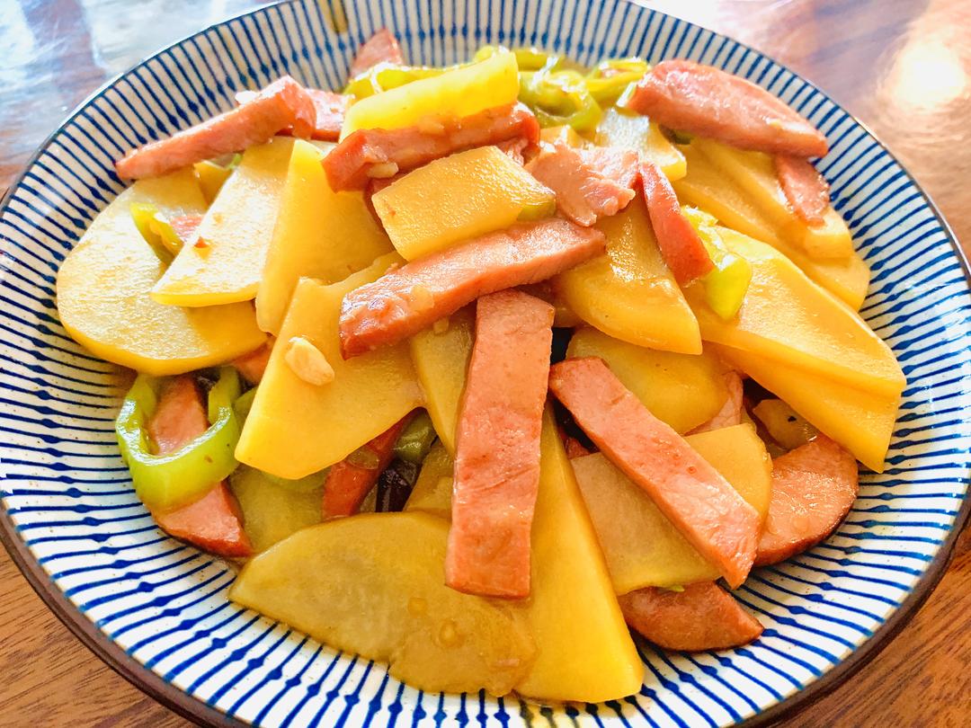 火腿辣椒土豆片