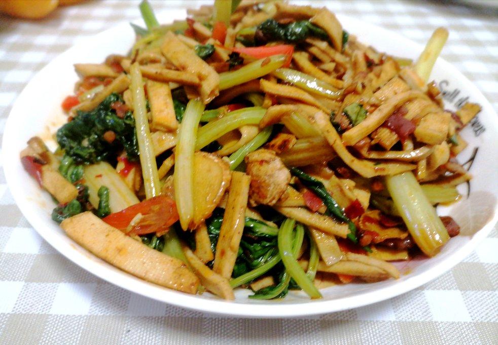 芹菜炒豆皮