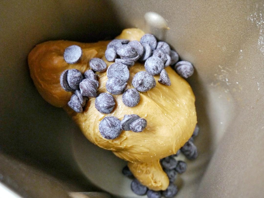 【摩卡豆豆餐包的做法步骤图，怎么做好吃】姚小胖MissYiu-制作