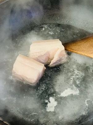 干锅有机花菜(口感是脆的,千万别焯水)的做法 步骤1