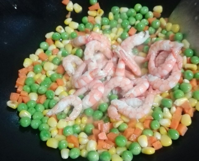 三色炒虾仁 三色炒虾仁