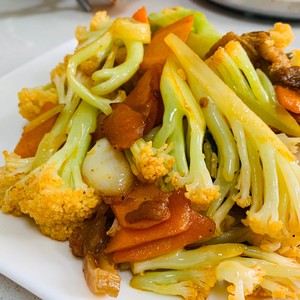 干锅有机花菜(口感是脆的,千万别焯水)的做法 步骤13