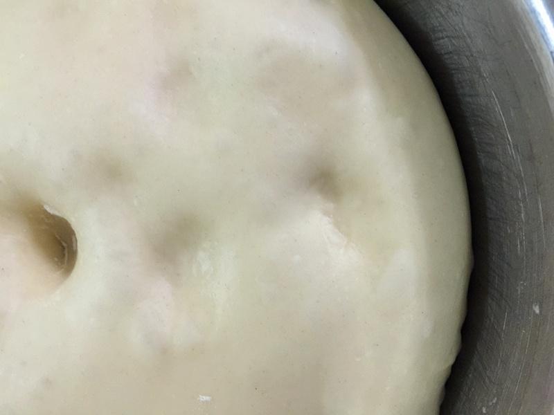 【超Q软蛋奶小面包的做法步骤图，怎么做好吃】周小邪-制作