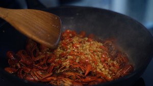 Clara的家常料理 | 泰椒蒜香小龙虾的做法 步骤10