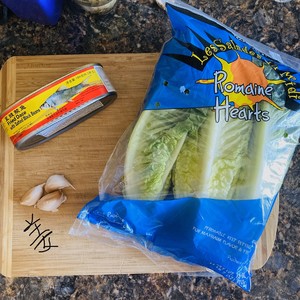 【酱香+海味+鲜蔬】豆豉鲮鱼生菜的做法 步骤1