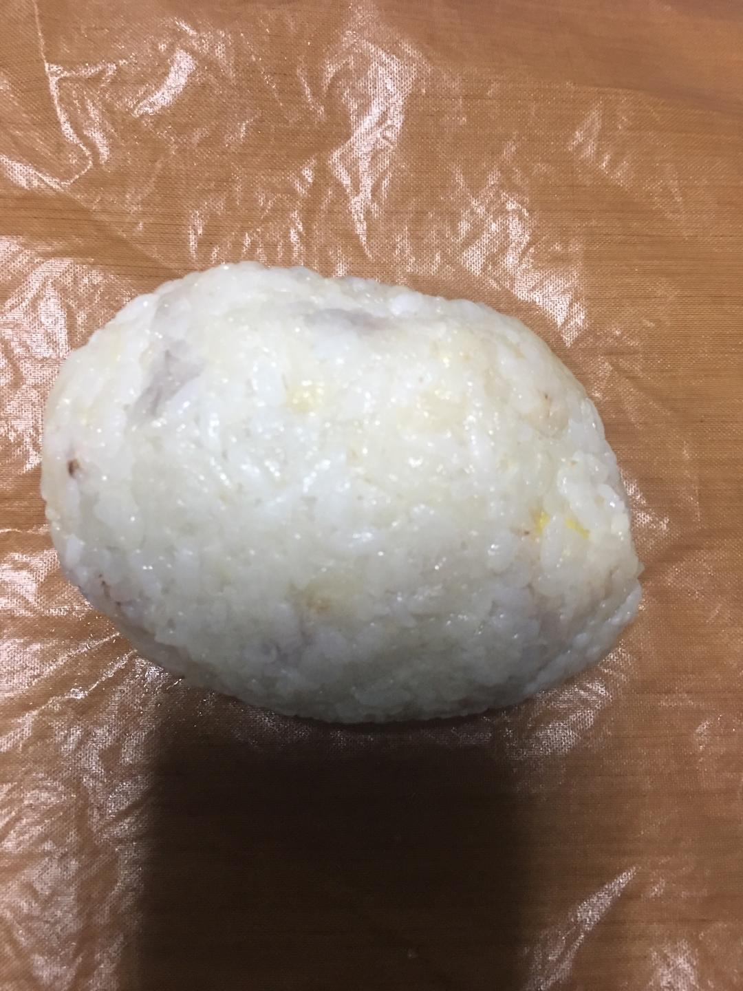 中式糯米饭团