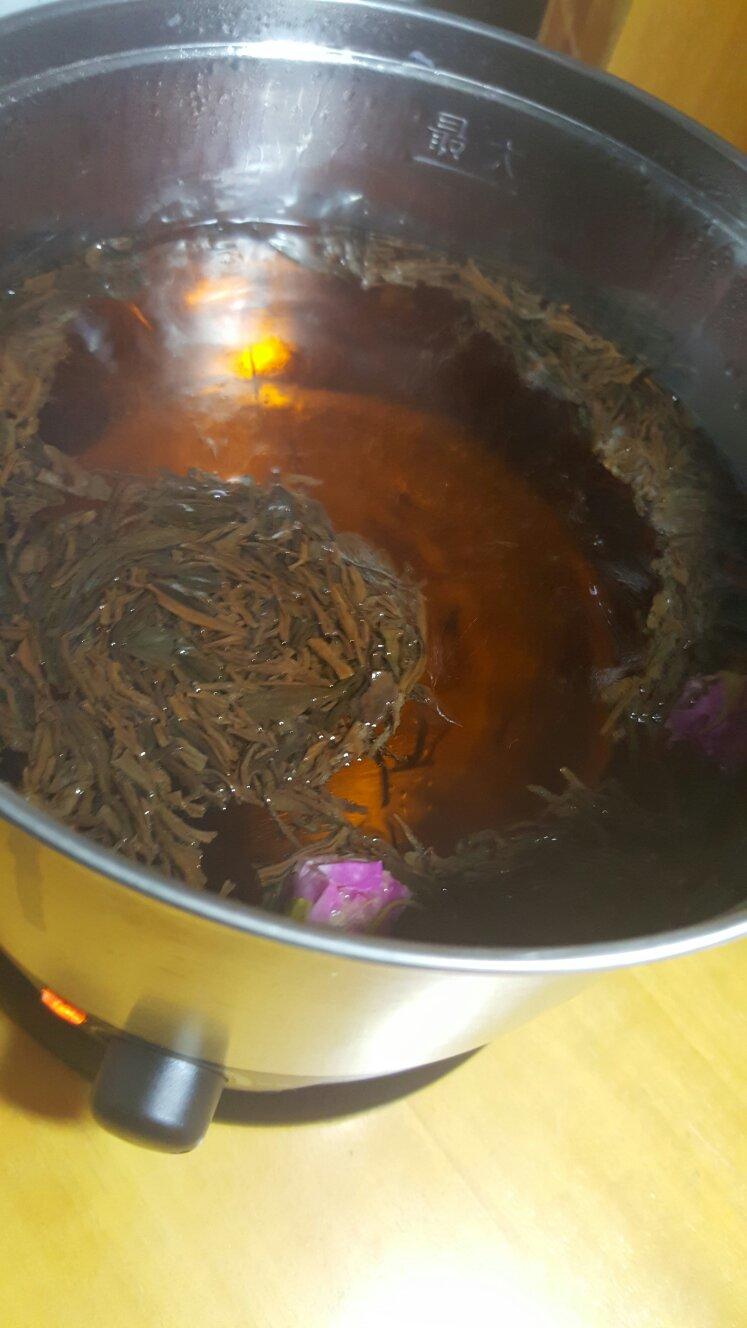 【煮奶茶的做法步骤图,煮奶茶怎么做好吃】张