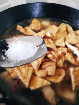 超级下饭的油豆泡烧肉的做法 步骤10