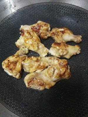 孩子爱吃的鸡翅根的做法 步骤1