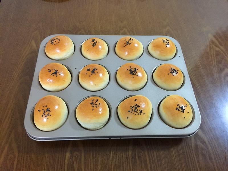 【超Q软蛋奶小面包的做法步骤图，怎么做好吃】周小邪-制作