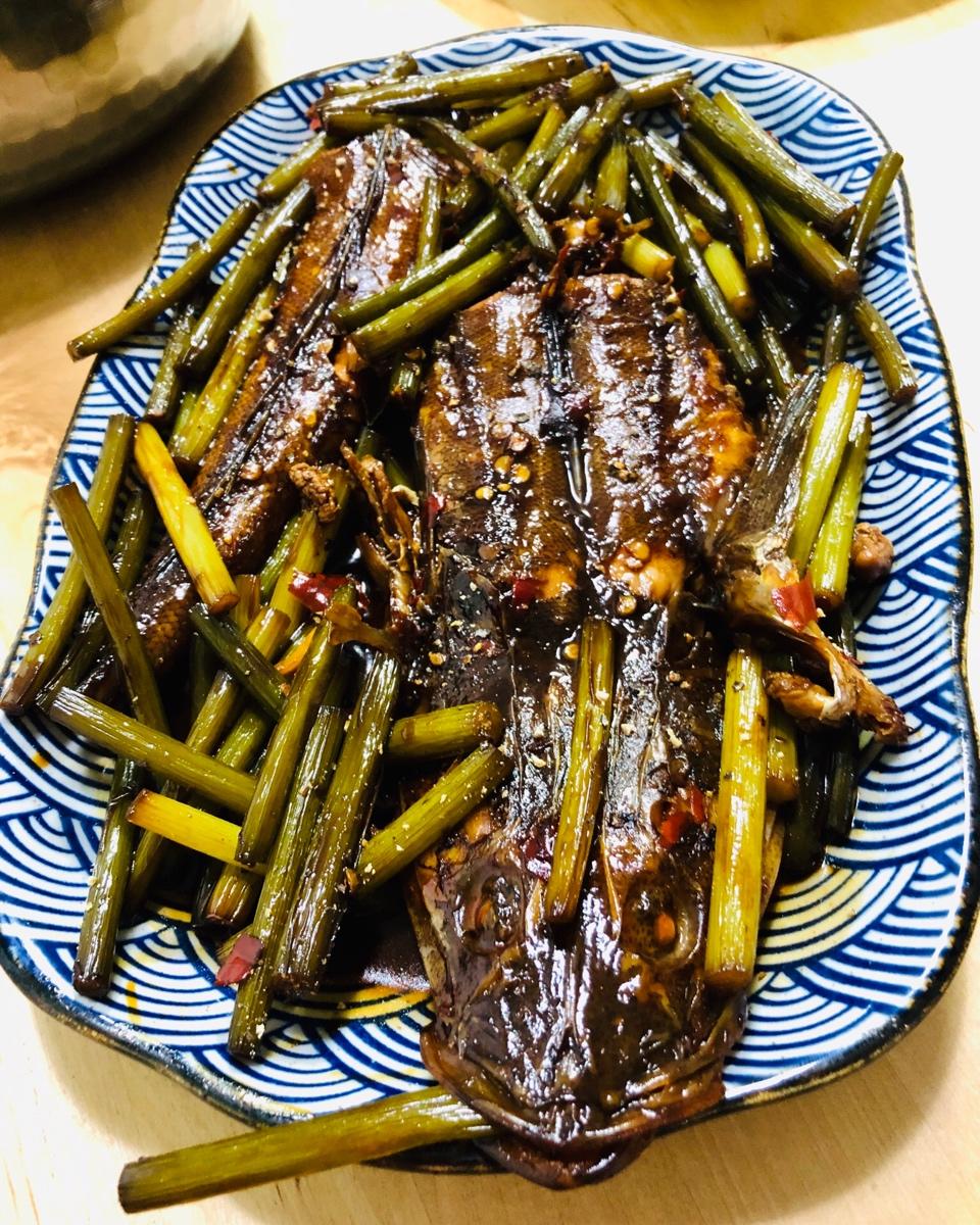 蒜苔焖狗腿鱼的全部作品