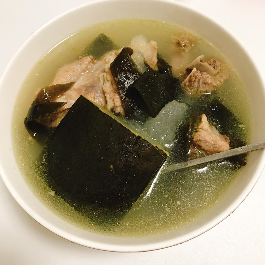 cammiii做的海带冬瓜排骨汤