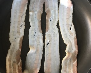 经典肉食爱好者披萨Meat Lover Pizza的做法 步骤2