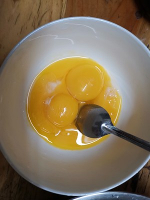 ?电饭锅蛋糕?的做法 步骤2