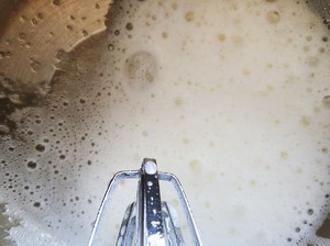 6寸酸奶蛋糕,无油不含一滴水,宣软细腻好吃的做法 步骤7