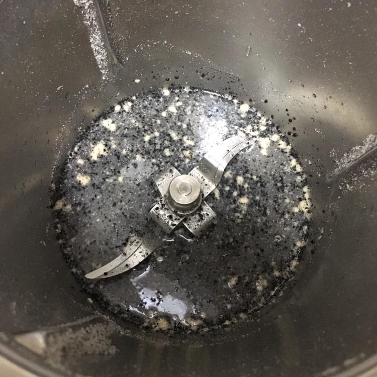 黑芝麻红枣馒头