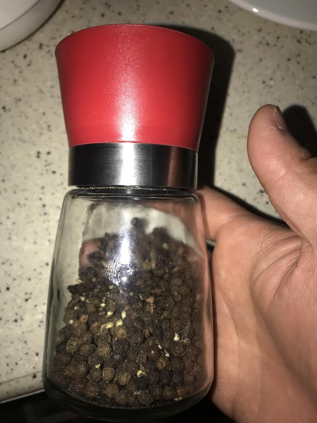 超嫩黑胡椒鸡胸的做法 步骤1