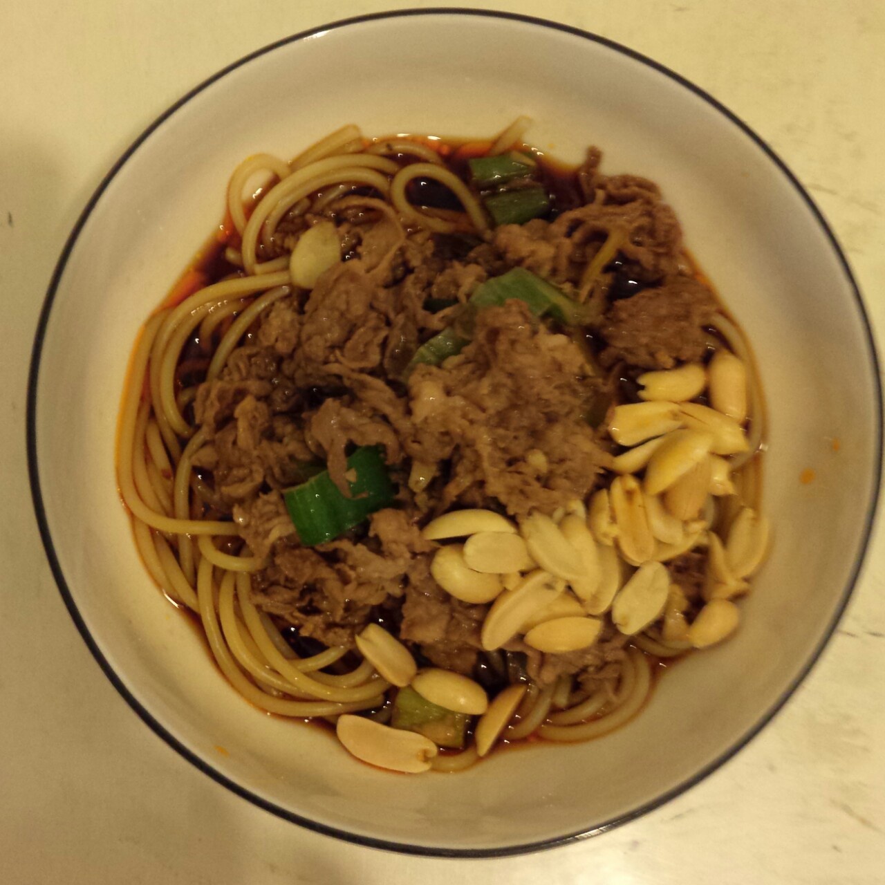 肥牛酸辣凉面(意面版)