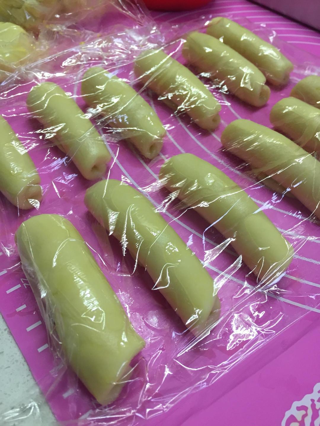 【蛋黄酥（黄油版）的做法步骤图，怎么做好吃】浅草君君kakun-制作