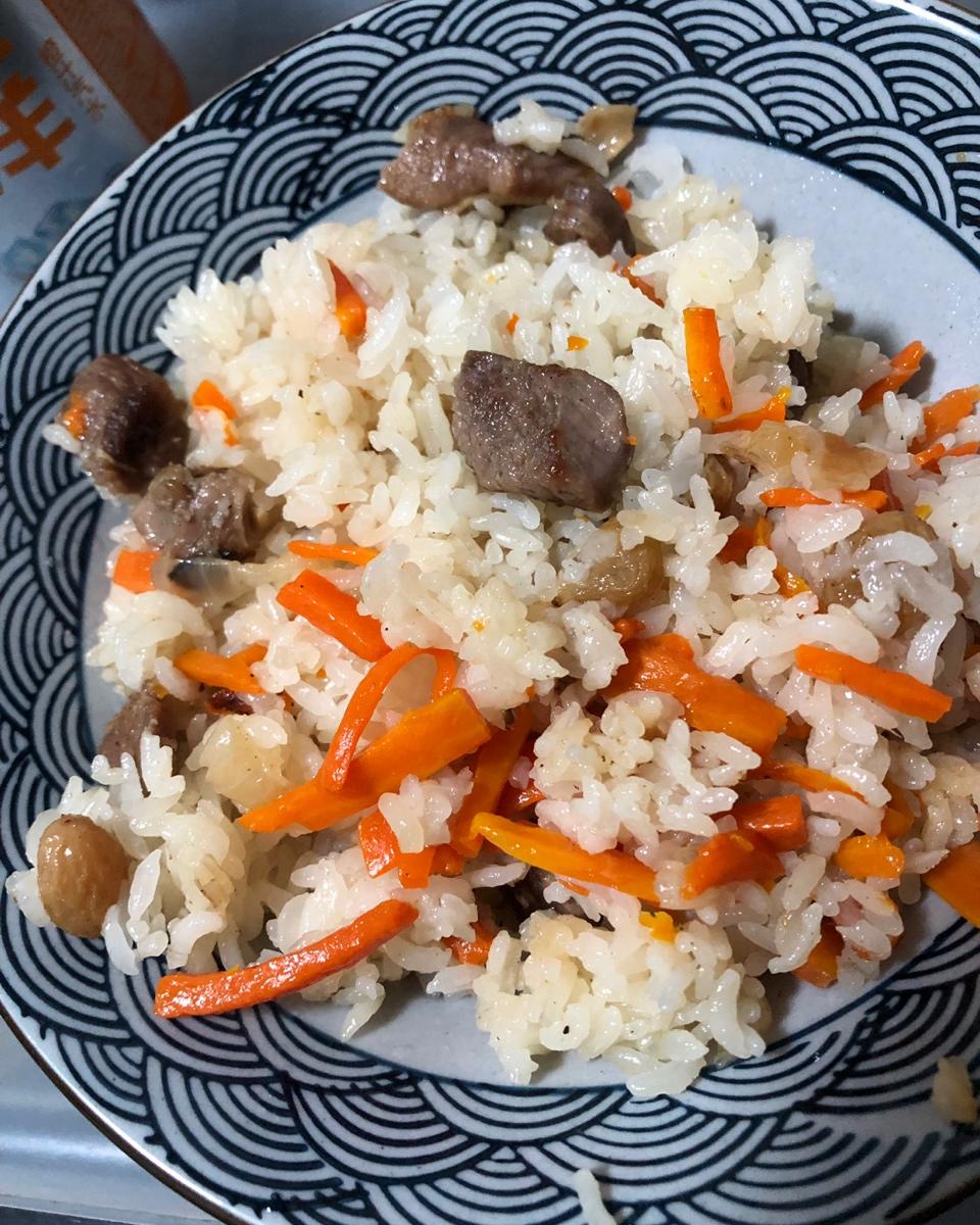 白汤圆做的电饭煲版手抓饭