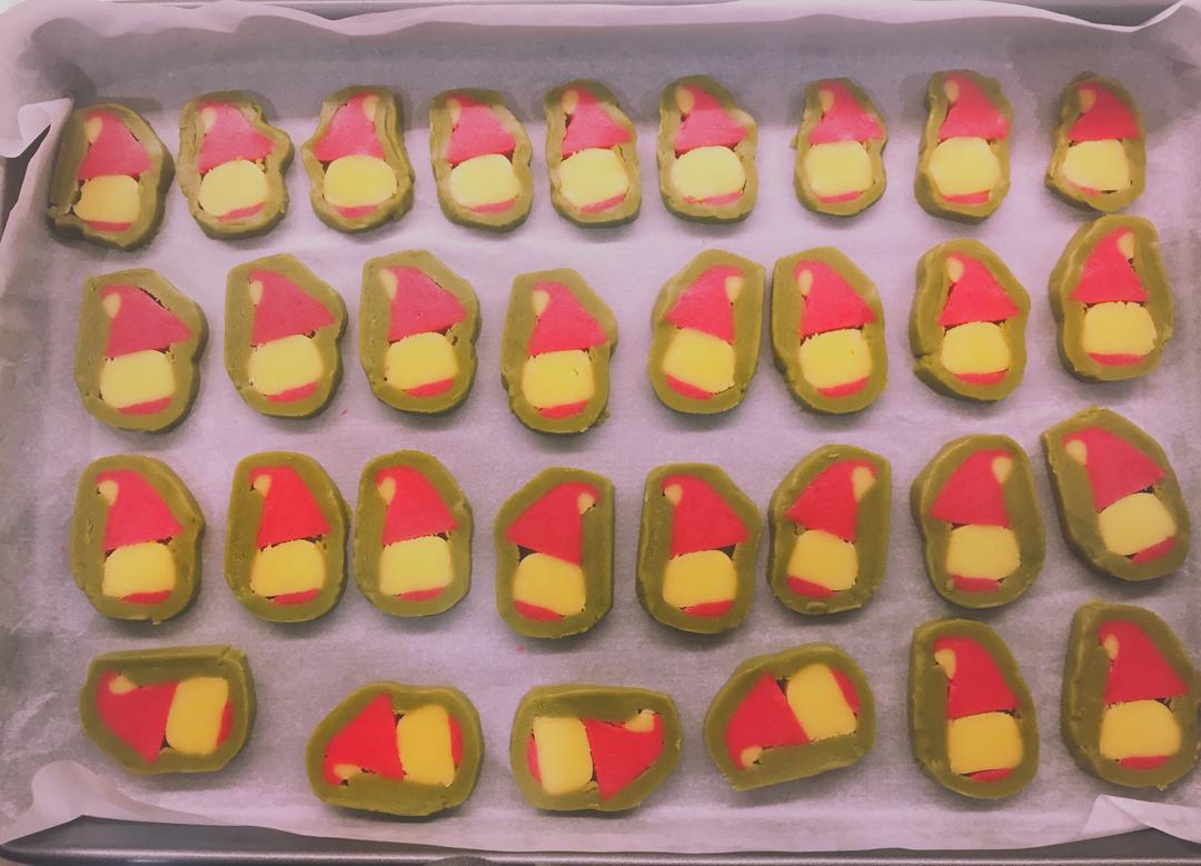 【抹茶曲奇圣诞小红帽造型饼干的做法步骤图】sukieG-制作