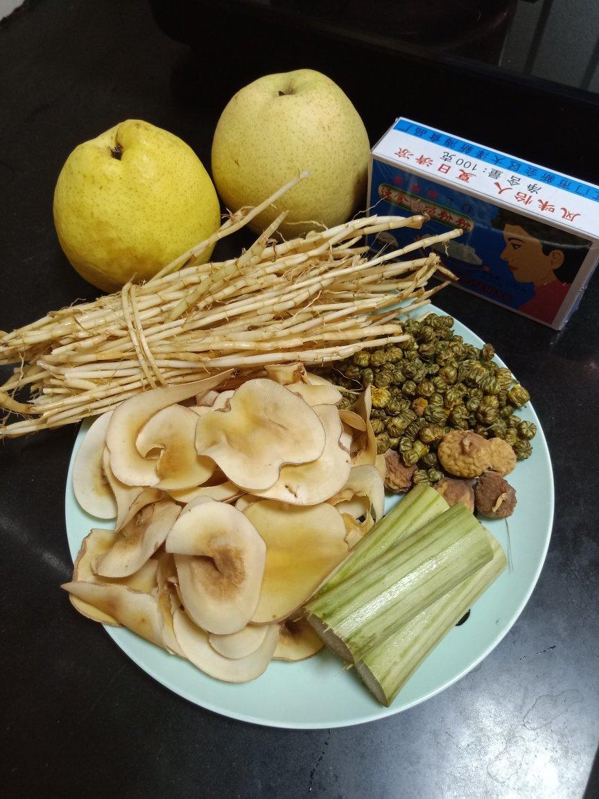 笑逐颜开7做的海底椰菊花雪梨膏