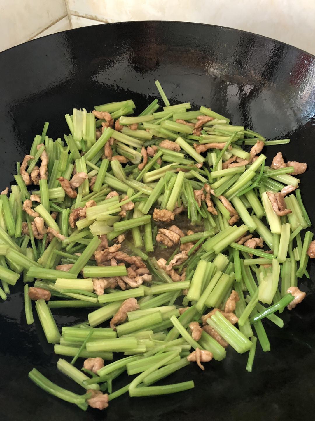 小炒芹菜