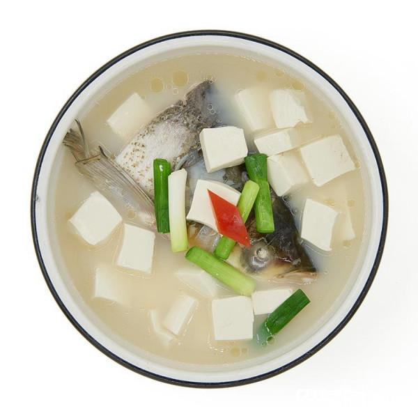 鱼头豆腐汤,奶白小窍门的做法