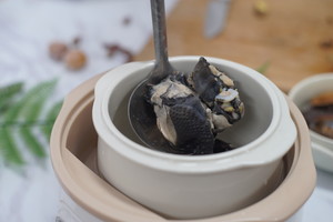【小森虫草做法】乌鸡妈妈鲍鱼花炖海参菜谱好的家常菜做简单图片