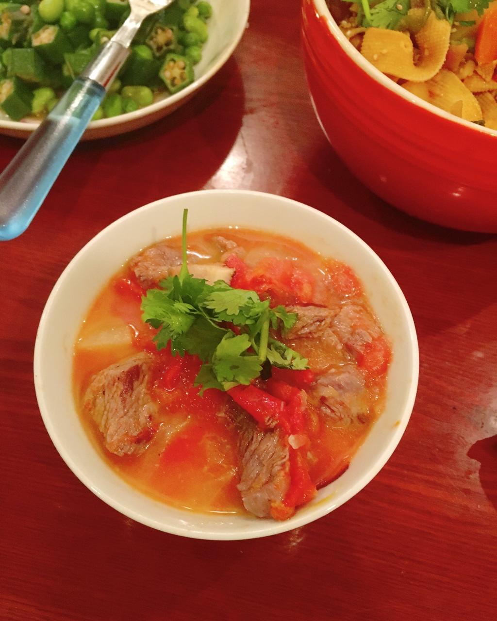 2菠菜8.6笋9.3草莓9.5时令食材豆腐茄子土豆鸡蛋鱼牛肉鸡肉猪肉