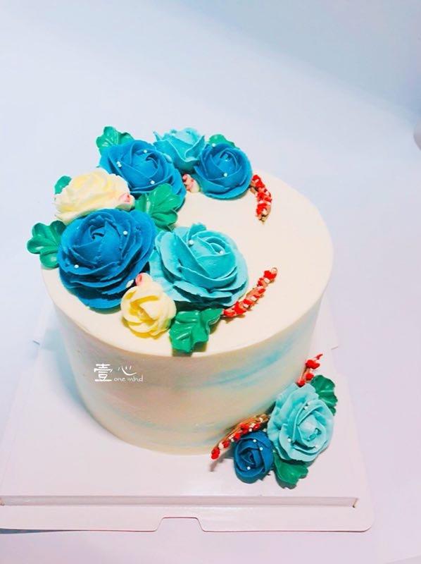 叶子-cake甜做的韩式奶油霜裱花蛋糕