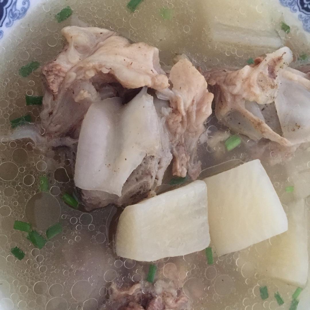 家常菜 棒骨萝卜汤 ice-dew做的棒骨萝卜汤