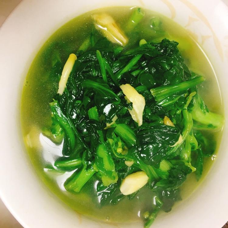 家常菜 清炒茼蒿 _嘉菇凉做的清炒茼蒿                   清炒茼蒿