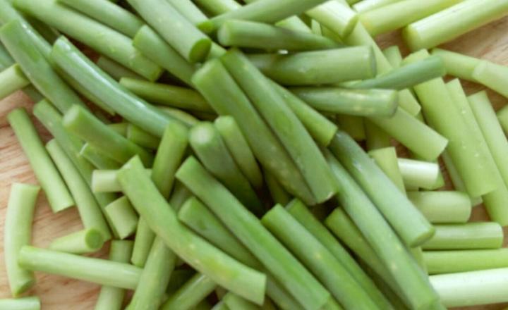 【溜咯吱的做法步骤图,溜咯吱怎么做好吃】莜