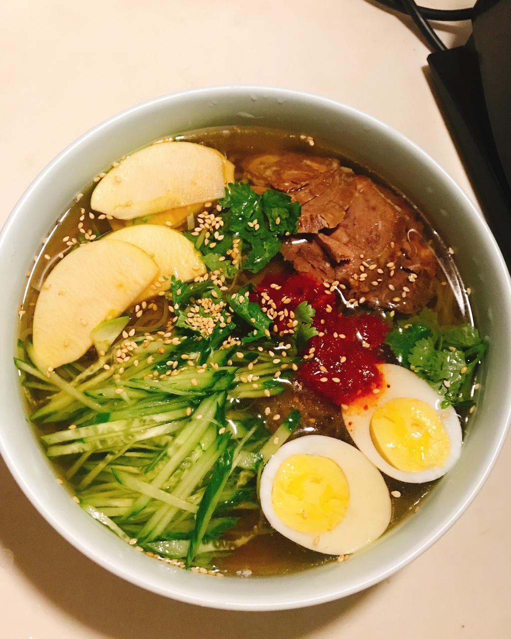 大发财做的正宗朝鲜冷面的面条