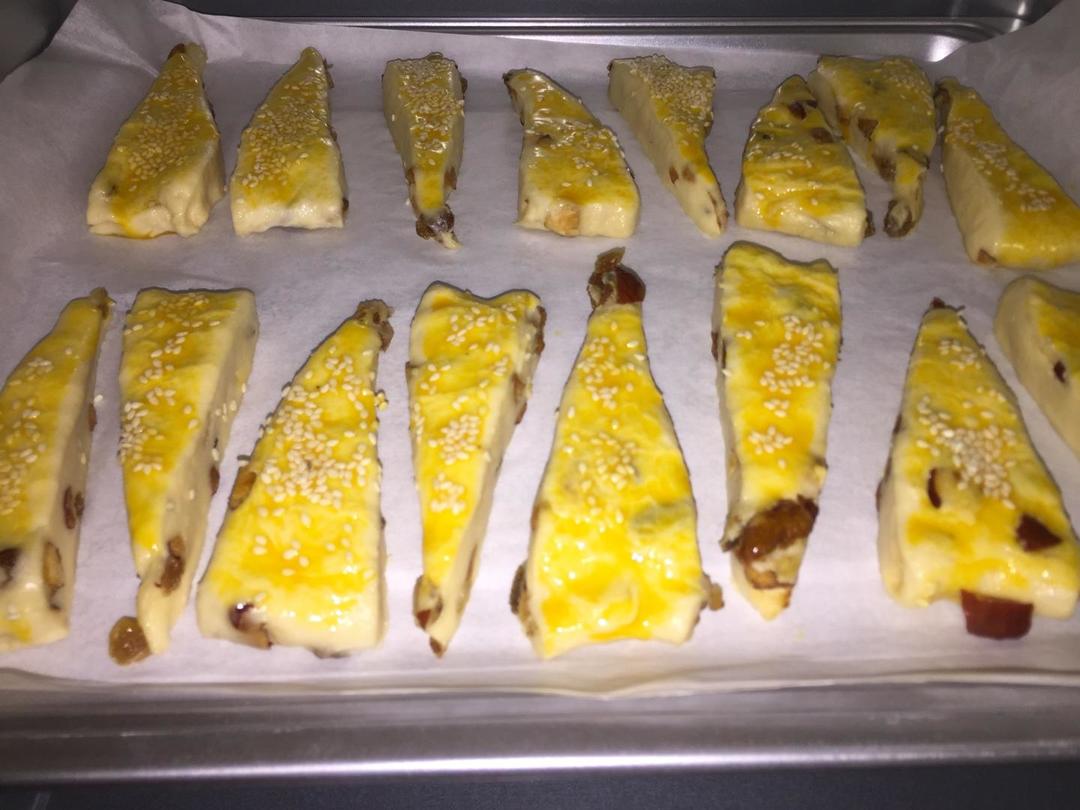 【红枣葡萄干司康(酵母冷藏版)的做法步骤图】花花卡卡-制作