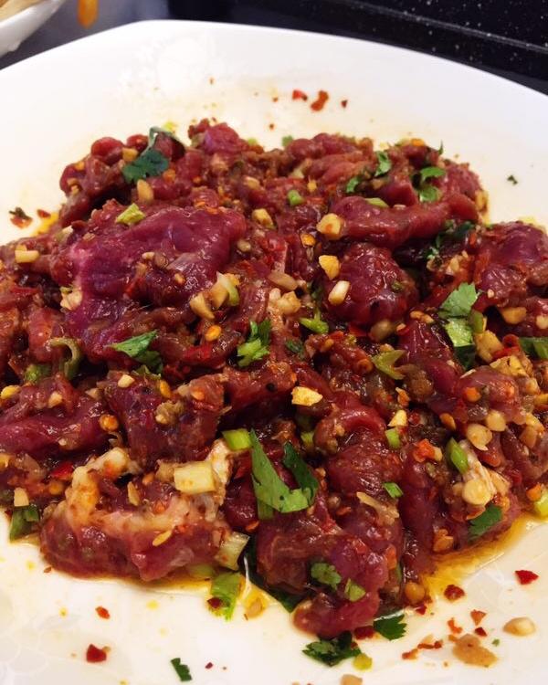 爱面食的南方做的腌制麻辣牛肉火锅烧烤