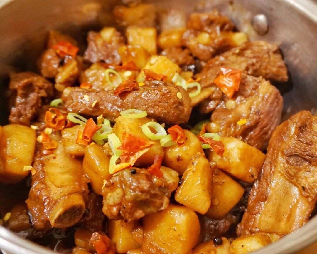健康版土豆炖排骨,好吃不长胖