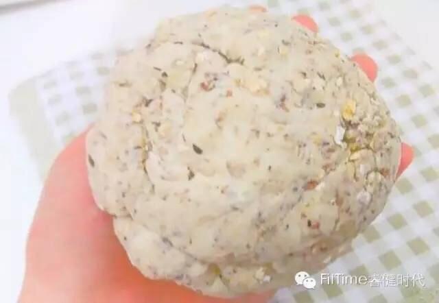 椰香全麦底蔬菜披萨