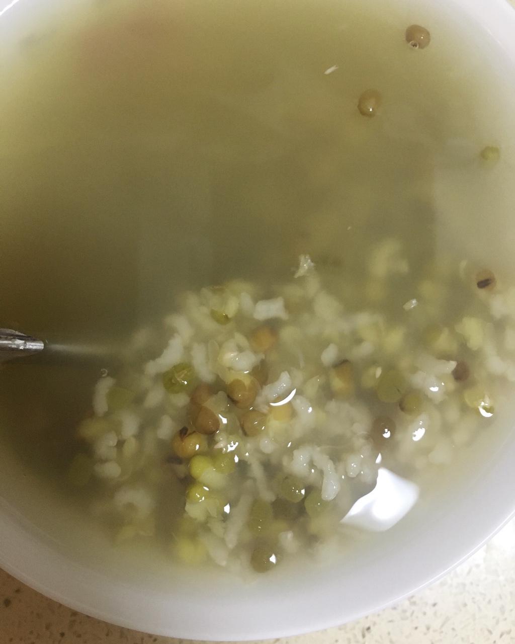 手机用户2963_3hgq做的快熟绿豆粥(不用泡米不用高压锅)