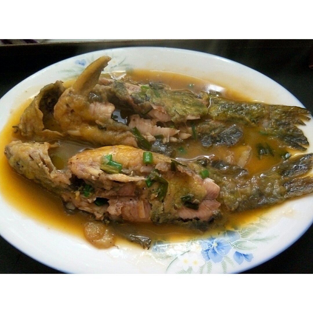 午餐2016年2月23日        #午餐2016年2月23日#红烧汪丫鱼    3年前