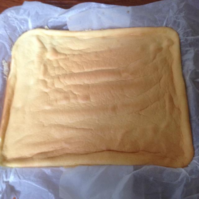 【榴莲蛋糕卷的做法步骤图，榴莲蛋糕卷怎么做好吃】dacyge-制作