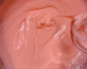 少女心爆棚的粉色生巧的做法 步骤5