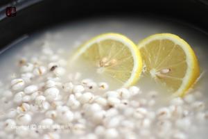 薏仁柠檬蜂蜜水—减肥必备的做法 步骤4