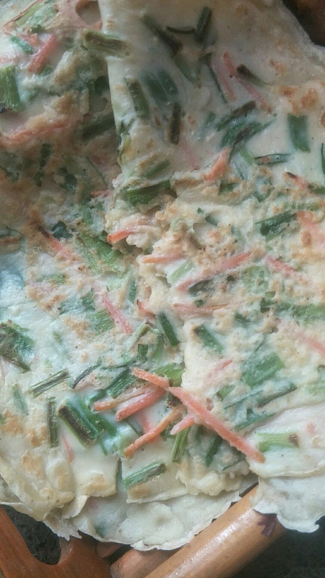 蒜苗胡萝卜鸡蛋饼